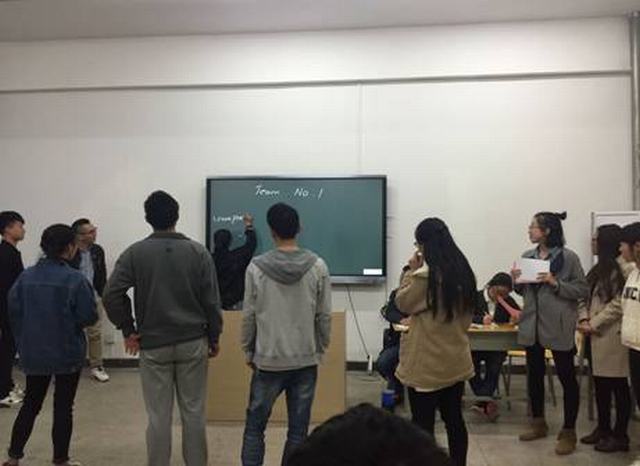 F:\Ryan\me\合职材料\AC米兰中文官方网站词汇比赛\webwxgetmsgimg (3).jpg